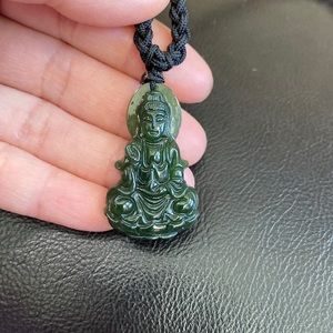 Kwan yin Quanyin Female Buddha Jade Pendant Necklace Adjustable